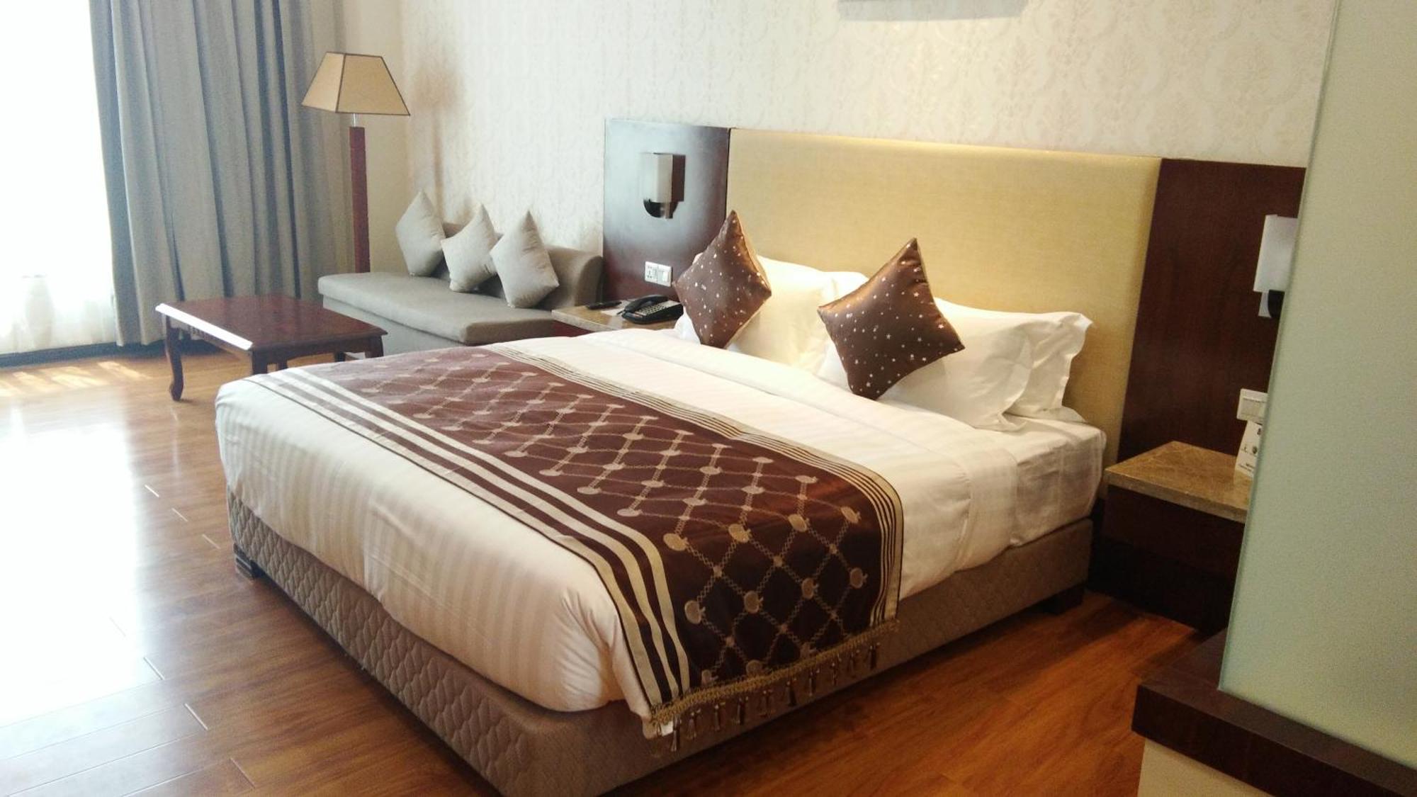 Clarion Inn Jaipur Kukas Habitación foto