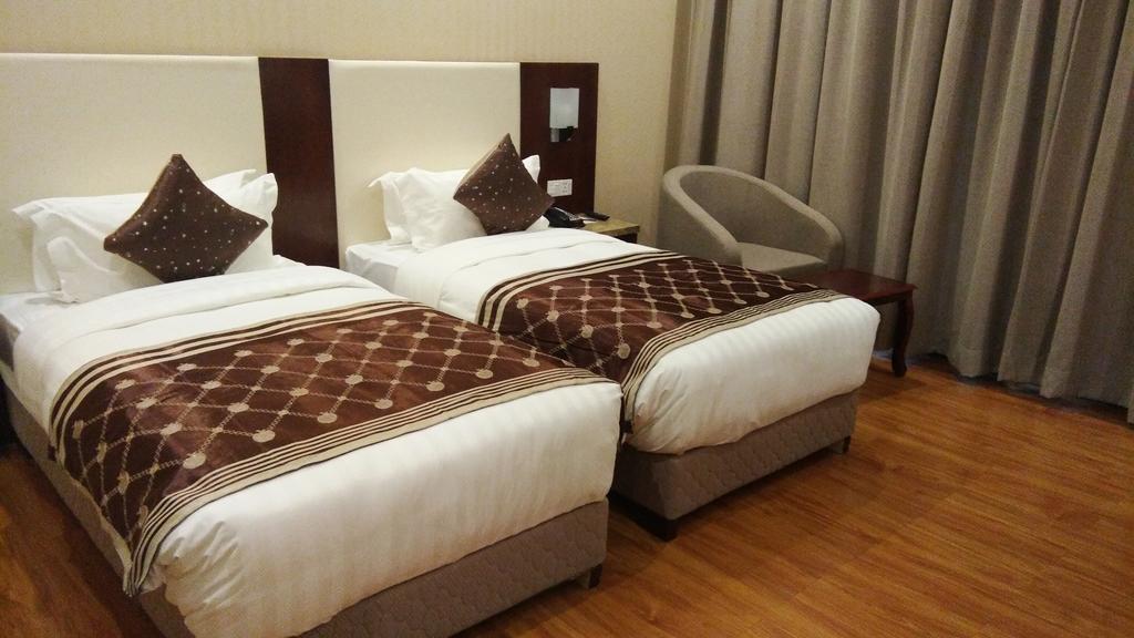Clarion Inn Jaipur Kukas Habitación foto